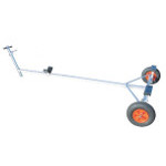 Array	[art_haupttext2] �HANDY TRAILER HEAVY Slipwagen aus verzinktem Stahl. Zerlegbar in 4 Teile. Geeignet f�r Ruder-, Schlauch und Segelboote mit V-Boden und einer L�nge von 3,5 bis 4,5 m. Spezifikation: Tragkraft max. 200 kg, L�nge 3,15 m, Breite 1,7 m, Radgr��e 400 mm.
