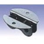Array	[art_haupttext2] Decksrolle klein mit zwei Rollen f�r Tauwerk Wenn Sie einen leichten und einfach gelagerten Block suchen ist dieser Block die richtige Wahl.<BR>
Rollen � 16mm, Material Acetal / Messing, Backen und Achse aus AISI 316, BRL 275kg, Tauwerk � 2 - 5mm, L�nge 38mm, Gewicht 16g.
