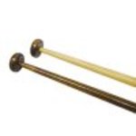  Flaggenstock          1250 x 25mm Kiefer oder Mahagoni lackiert mit Mahagoniknopf.<BP> L�nge 1250mm, � am Fu� 25mm, � max. 30mm, Flagleinenbefestigung 80mm Klampe.